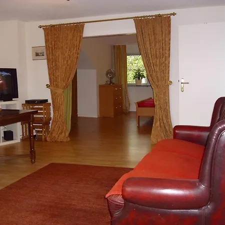 Messewohnung Augusta Wuppertal Zimmer foto