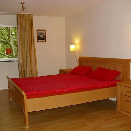 Messewohnung Augusta Wuppertal Zimmer foto